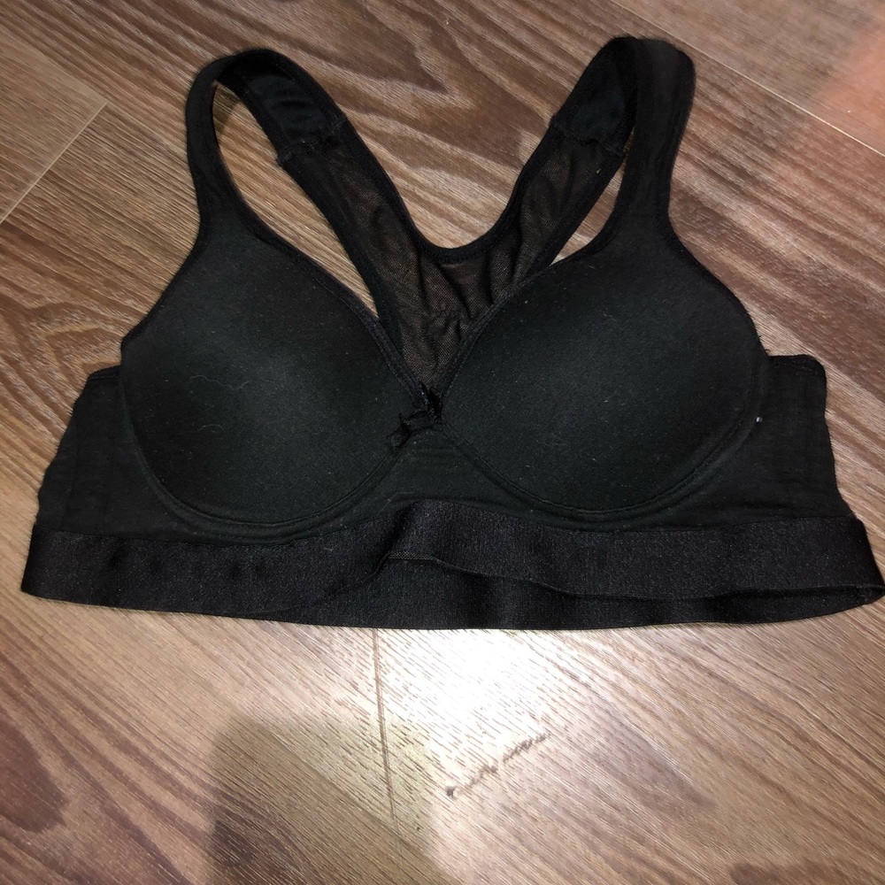 wired sports bra